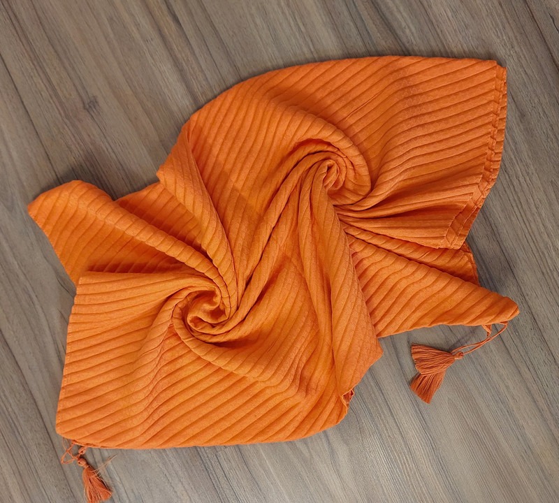 شال زنانه مدل پلیسه طرح دار